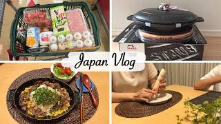 another STAUB oval oven dish  Asian fried noodle, beef pepper rice and fruit ice bar