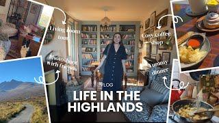 Life in Skye, Scotland vlog: cleaning the cottage, cosy cafe and knitwear photoshoot