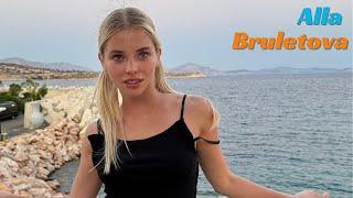 Alla Bruletova | bikini model | model & instagram influencer | fashion model | beauty | bio & info