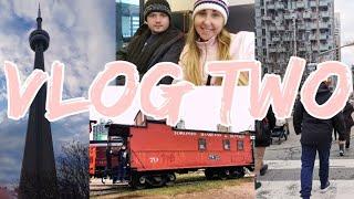 MOVING FROM UK TO CANADA VLOG TWO | TORONTO, NEW YEARS EVE, NIAGARA FALLS |