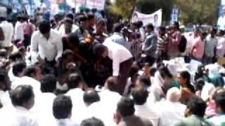 YSR Congress Party IT Wing Supports YSRCP Fees Dharna at Vizag, January 4 2012