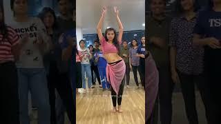 Most popular video by #movethedancespace |Manohari Medhavi mishra choreography| #bellydance #shorts