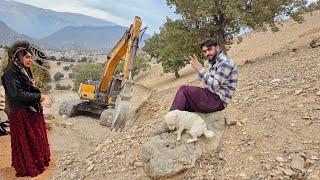 The fateful day and the arrival of Hojjat with an excavator for road construction ️