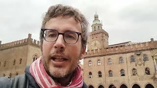 DIEGO FUSARO: Un caro saluto da Piazza Maggiore a Bologna, "comunista e consumista"