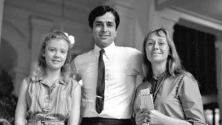 Legendary Actor Shashi Kapoor With His Wife and Daughter, Sons