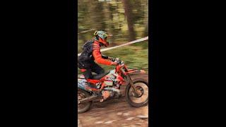 Amputee enduro - Wet Practice on a KTM 300   