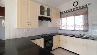 Townhouse for sale in Brackendowns R1.1 MILLION