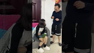 When she bit it, her boyfriend was shocked