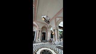 Why does Vizcaya has two symbols?