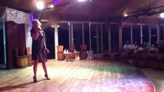 Show must go on - Yulia from Russia sings