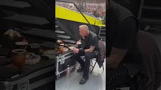 James Hetfield - He looked tired 