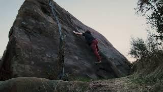 Slant Rock Traverse V2 - Ojai Bouldering, Couch Rock