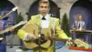 Buck Owens & His Buckaroos - Love's Gonna Live Here [Live] - 1966