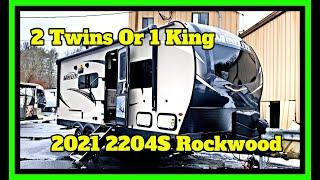 Rockwood 2204S: Twin Beds With Option For A King