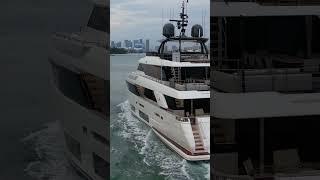 Custom Line  #luxuryyachtlife  #yachtlife #boattypes #luxuryyacht