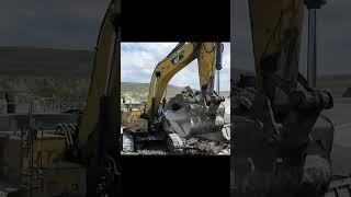 Cool Excavator Tricks You Won’t Believe