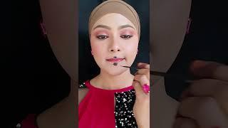 Try Viral Duck Lips Hack Wrong #shorts #tiktok #tiktoktrend #viralmakeup #lipstickhack