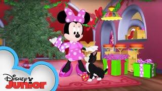 Oh, Christmas Tree | Minnie's Bow-Toons | @disneyjr