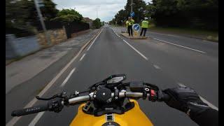 QUICK BLAST & POLICE | YAMAHA MT-09 + AKRAPOVIC + QUICKSHIFTER + RAW SOUND [4K]