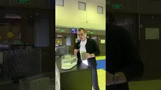 Материал из будущего ! Пеностекло  пенокерамика соединены с облицовочным материалом.