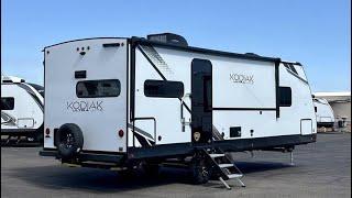 2025 Dutchmen Kodiak 257RKSL | Rear Kitchen Couples Coach | Veurinks RV Center- Grand Rapids, MI