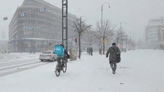 Winter Came Back!️️️Some Heavy Snowfall in Helsinki, Finland (April 2024)