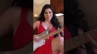 Beauty queen play GUITAR #guitarplayer #youtube #musically #100kfollowers #muscians #guitarcover #gu