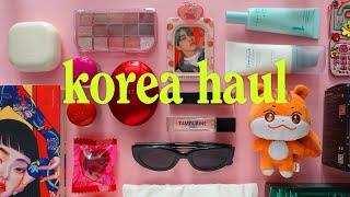 EVERYTHING I BOUGHT IN KOREA!  art books, beauty, clothes & more