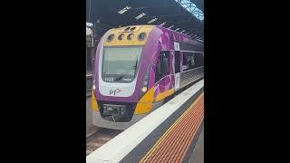 V/Line VLocity arriving at Geelong Station #Vline #Geelong #train #vlocity #melbournetrains