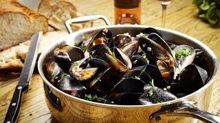 Adam Mead's Steamed Mussels in White Wine