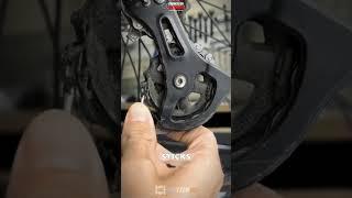 Cleaning the bicycle chain- Satisfying jobs and machinery in the world #satisfying #shorts