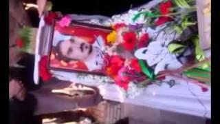 Iran Kermanshah 17 March 2011 Kianoush asa grave, people singing Yare dabestani