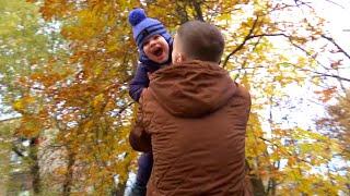 ПАПА В ДЕКРЕТЕ | Как родители справляются с близнецами?