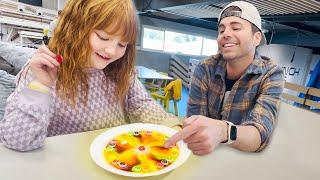 ADLEY’S SKiTTLE EXPERiMENT!! A for Adley teaches Mark Rober SUGAR SCiENCE!! Adley visits CrunchLabs!