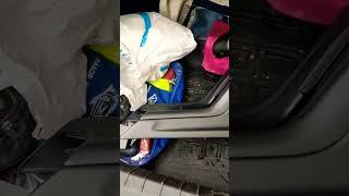 Поставил подлокотник на Весту 