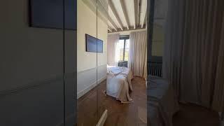 Lungarno Guicciardini 9: Elegant and luxurious 2 bed apartment in Florence City Centre.