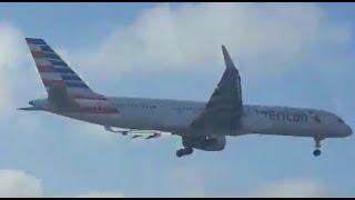 American Airlines 757-200 [N200UU] landing at San Diego Int'l Airport