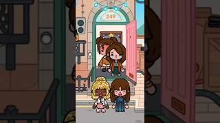 My mom threw me but...#tocaboca #tocalifeworld #shorts