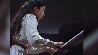 Ravel - Valses Nobles et Sentimentales - Queen Elisabeth competition 1983 - Eliane Rodrigues