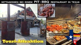 Mittagessen bei einem Pit-BBQ Restaurant in Texas