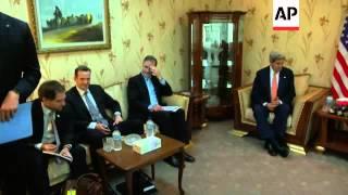 US Secretary of State John Kerry meets Iraqi Foreign Minister Hoshyar Zebari