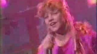 Stacy Ferguson (Fergie / Kids Inc) sings "Good Lovin'"