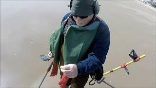 Minelab Equinox – Bottle Caps at Coney Island Beach