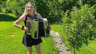 VOLKSMUSIK - Claudia Hinker spielt EIN HERZ FÜR DIE MUSIK auf ihrer Steirischen Harmonika!