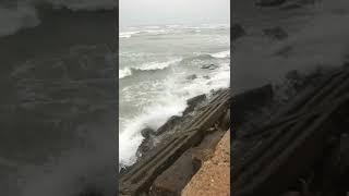 Wanna catch waves like that ! Sea View | SUNDAY | Chalte Chalte VLOG