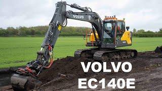 Volvo EC140E with Rototilt. #volvo #tiltrotator