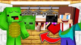 JJ Can Shapeshift Into MOBS To Prank Mikey in Minecraft (Maizen)