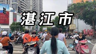 实拍广东湛江市中心下午夸张人流量 采访路边小学生 街边卖海胆的500元一个