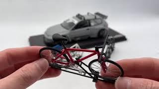 IZ Custom Mountain bike 1:18 scale with Rack for 1:18 scale car model (resin material)