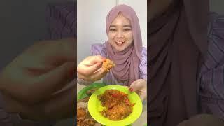 Makan Enak Murah dan kenyang cuman Rp. 10.000 sambal rampai nya the best lagi #makanmurah #makanenak